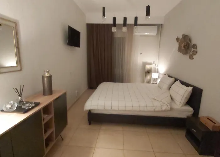 Apartament Vaggoula's Luxury 1 *